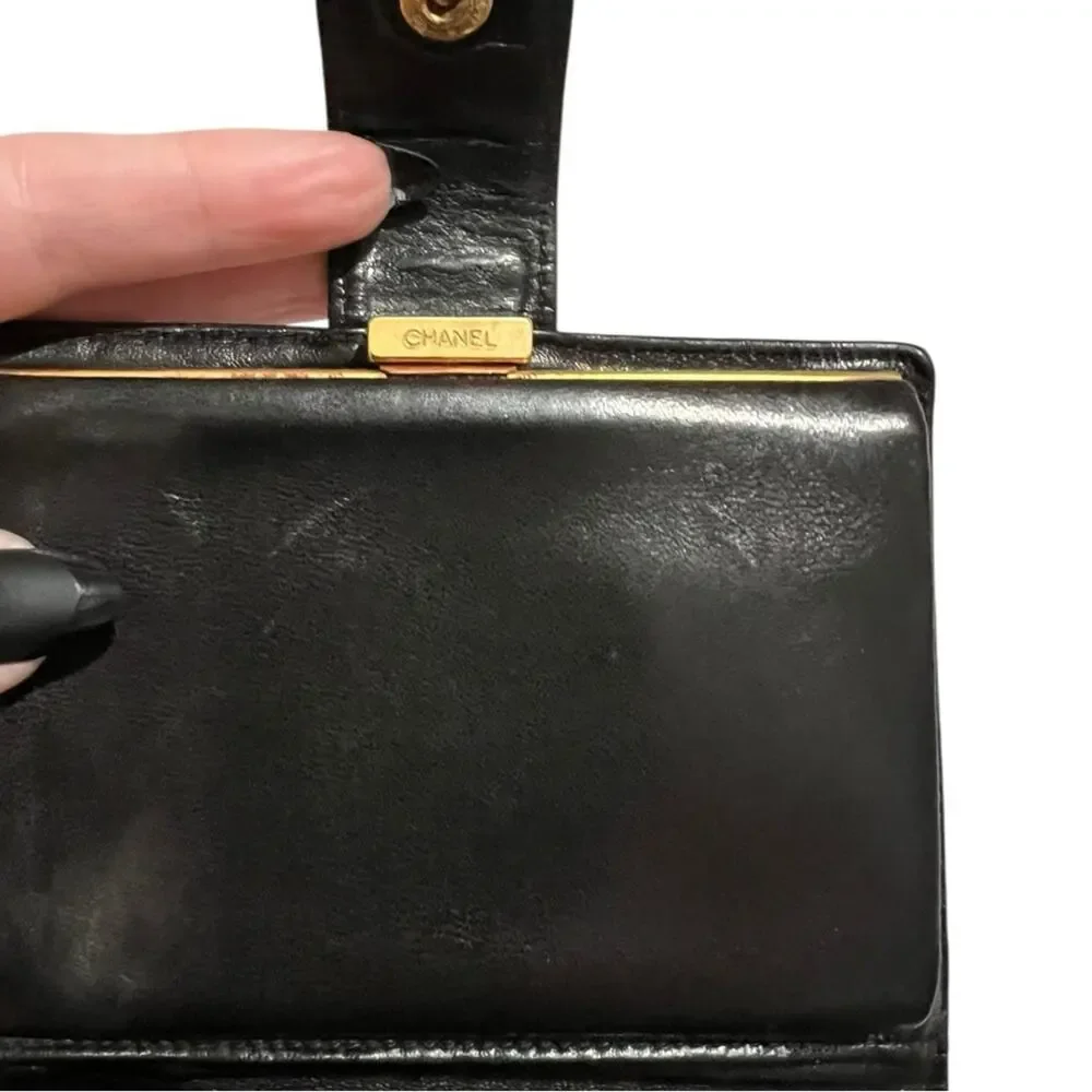 CHANEL Timeless CC Black Lambskin Kisslock Bifold Wallet